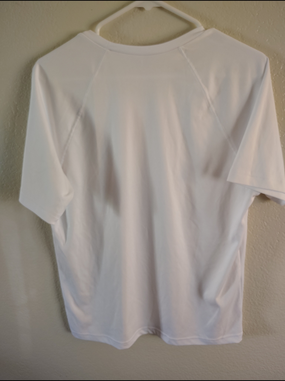 ALO Yoga White Crew Neck Tee - Picture 2 of 3